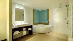 Business Suite Superior